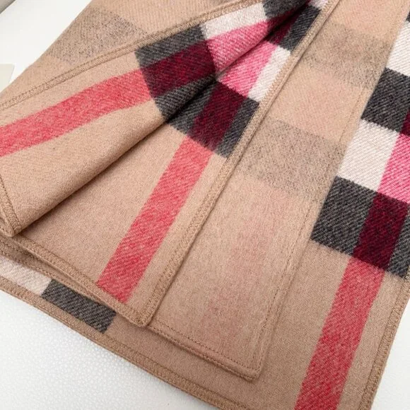Burberry Reversible Cashmere Checkered Wrap - Picture 6 of 6